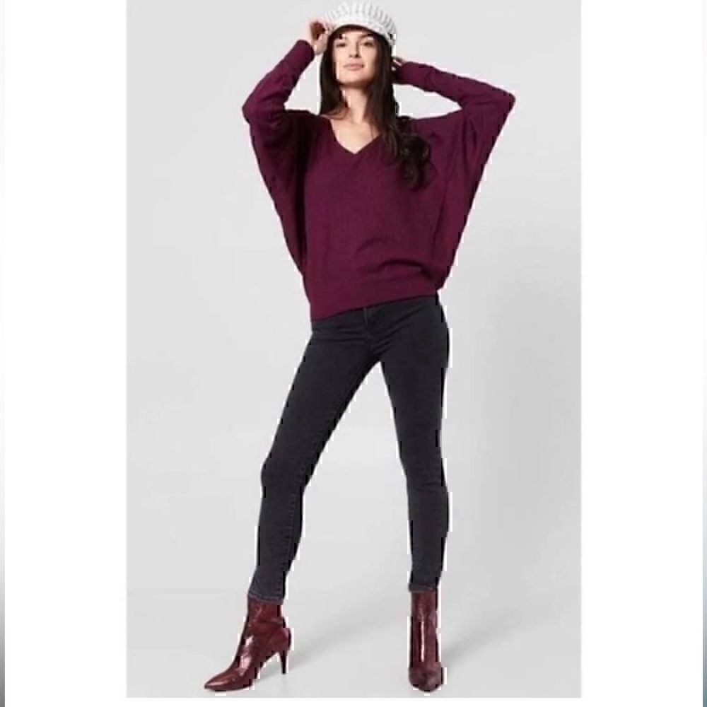 NWT‎ Free People Santa Clara Thermal Mulberry Medium V-neck Oversized Thermal
